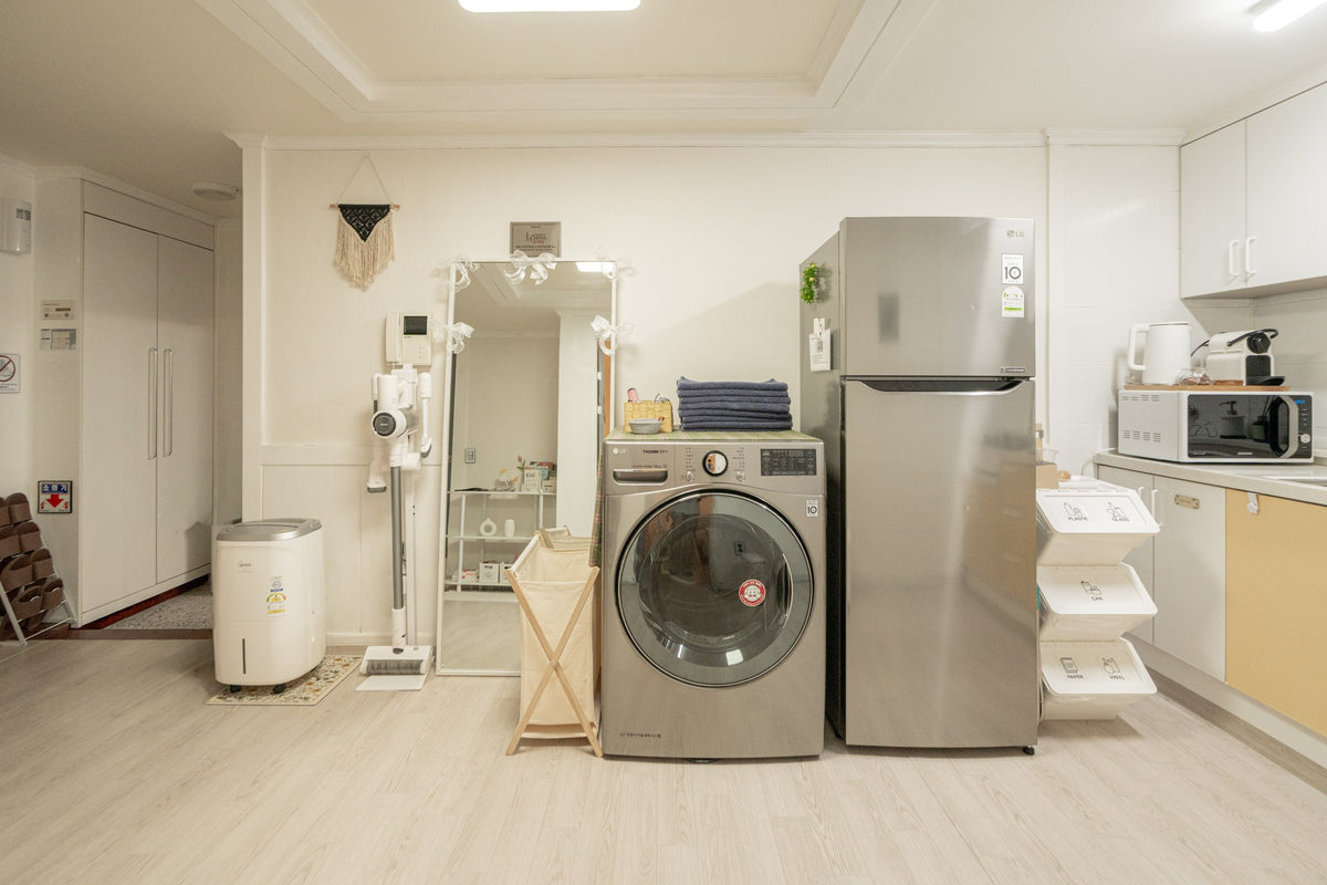 Landol Stay laundry and refrigerator