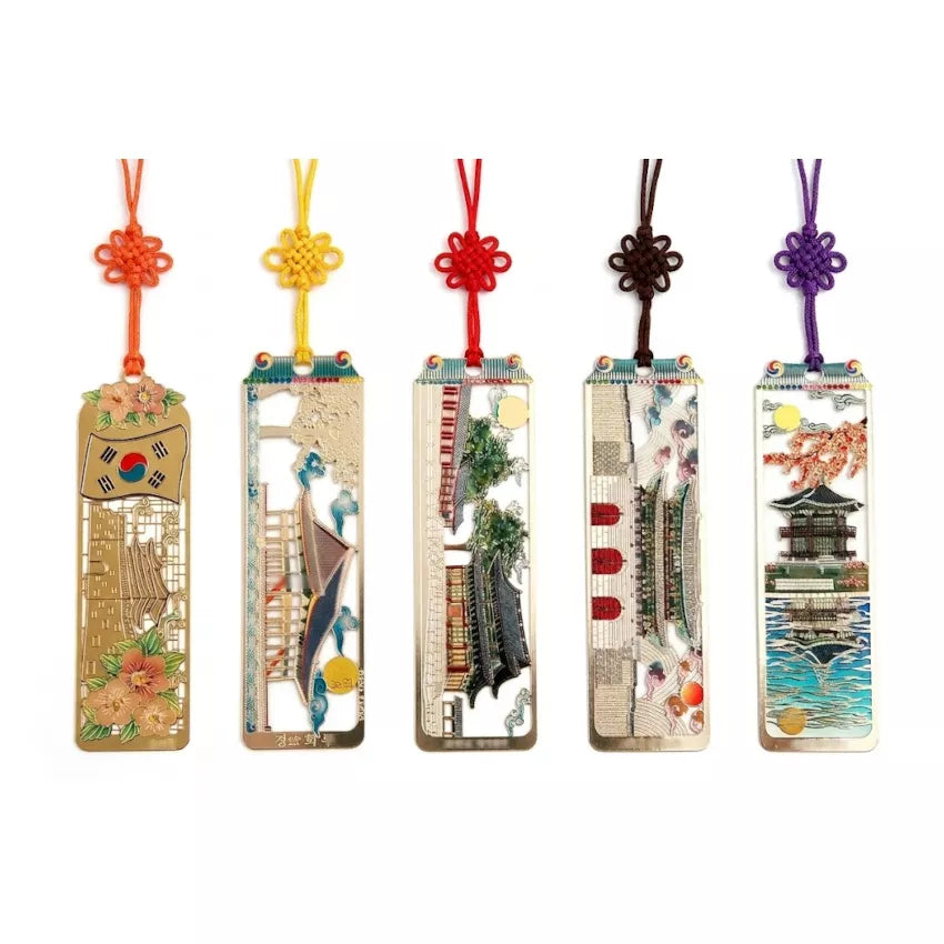 Korean Palace Gold-Finish Metal Bookmark Set – 5 Seoul Landmarks with Traditional Knot Tassels