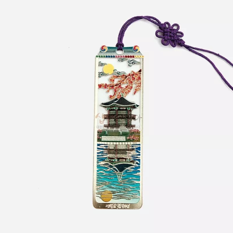 Korean Palace Gold-Finish Metal Bookmark Set – 5 Seoul Landmarks with Traditional Knot Tassels